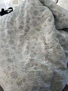 Light Blue and White Floral Seersucker - sham and 2 pillow cases